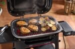 Weber Elektrische barbecue Lumin met onderstel - Afbeelding 2